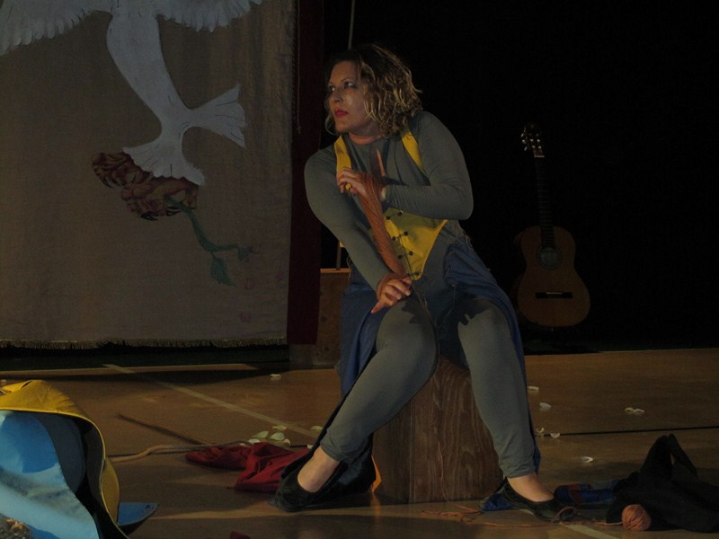 8 In certe righe di petali (Gruppo Teatro Fragile) 015.JPG